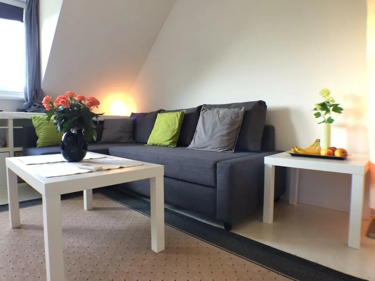 Grosses Helles Zimmer + Eigenes Bad Hamburg Homestay